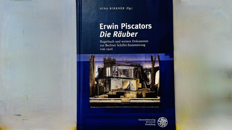 Erwin Piscators ‚Die Räuber' – Buchcover